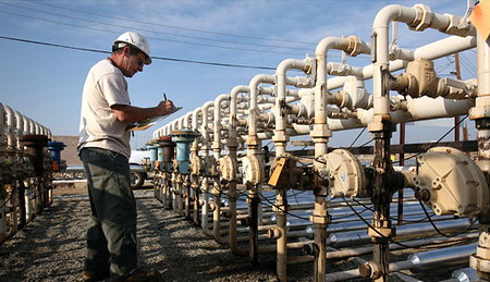 China Helps Turkmenistan Improve Output of Gas